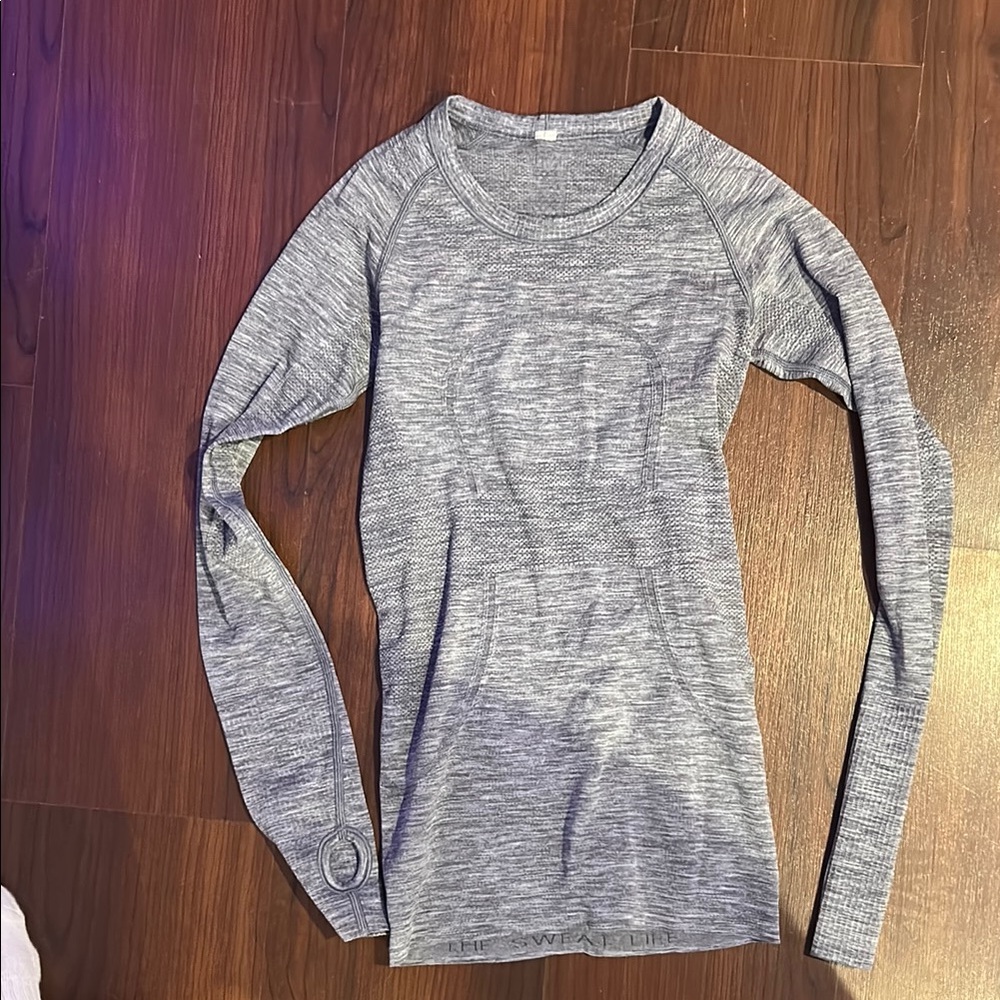 lululemon athletica gray fitted swiftly long sleeve t-shirt